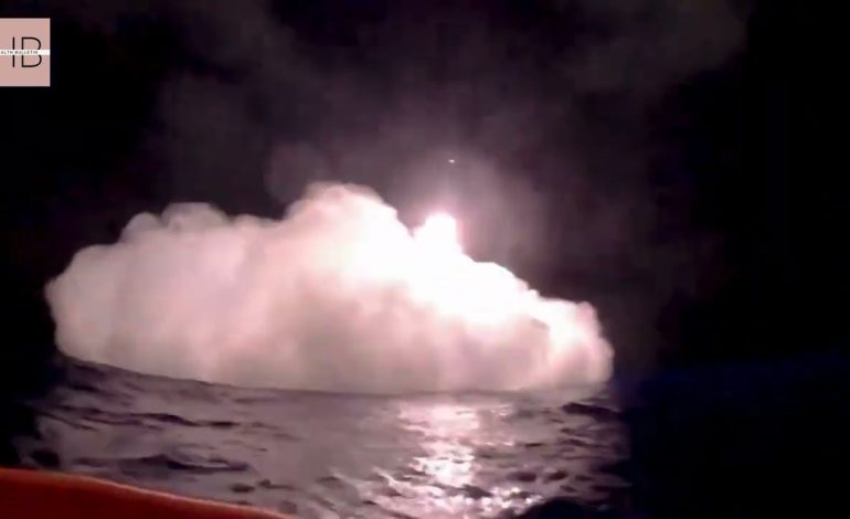 Watch SpaceX’s Starship return for a nighttime splashdown in an impressive test flight (video).