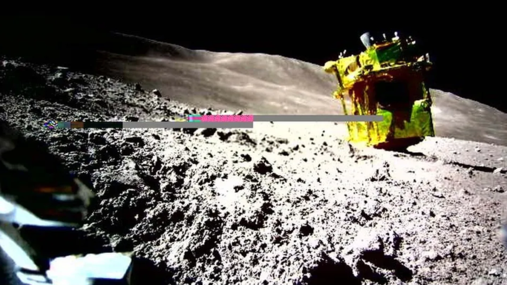 How teams involved in moon landings are collaborating and sharing knowledge to achieve the next step in lunar exploration.