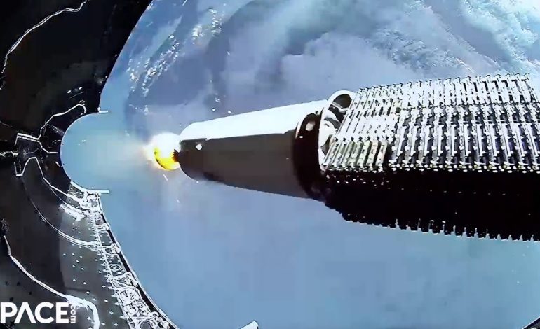 Fall back to Earth with Falcon 9 payload fairings in stunning new SpaceX video