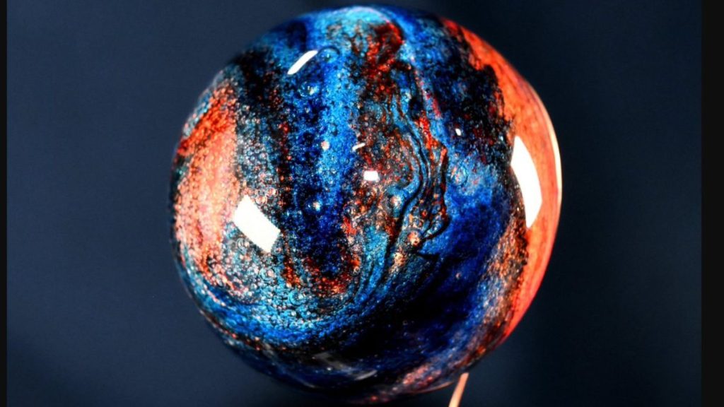 NASA astronaut creates a stunning ‘Jupiter-like planet’ on the ISS with water and food coloring (photo)