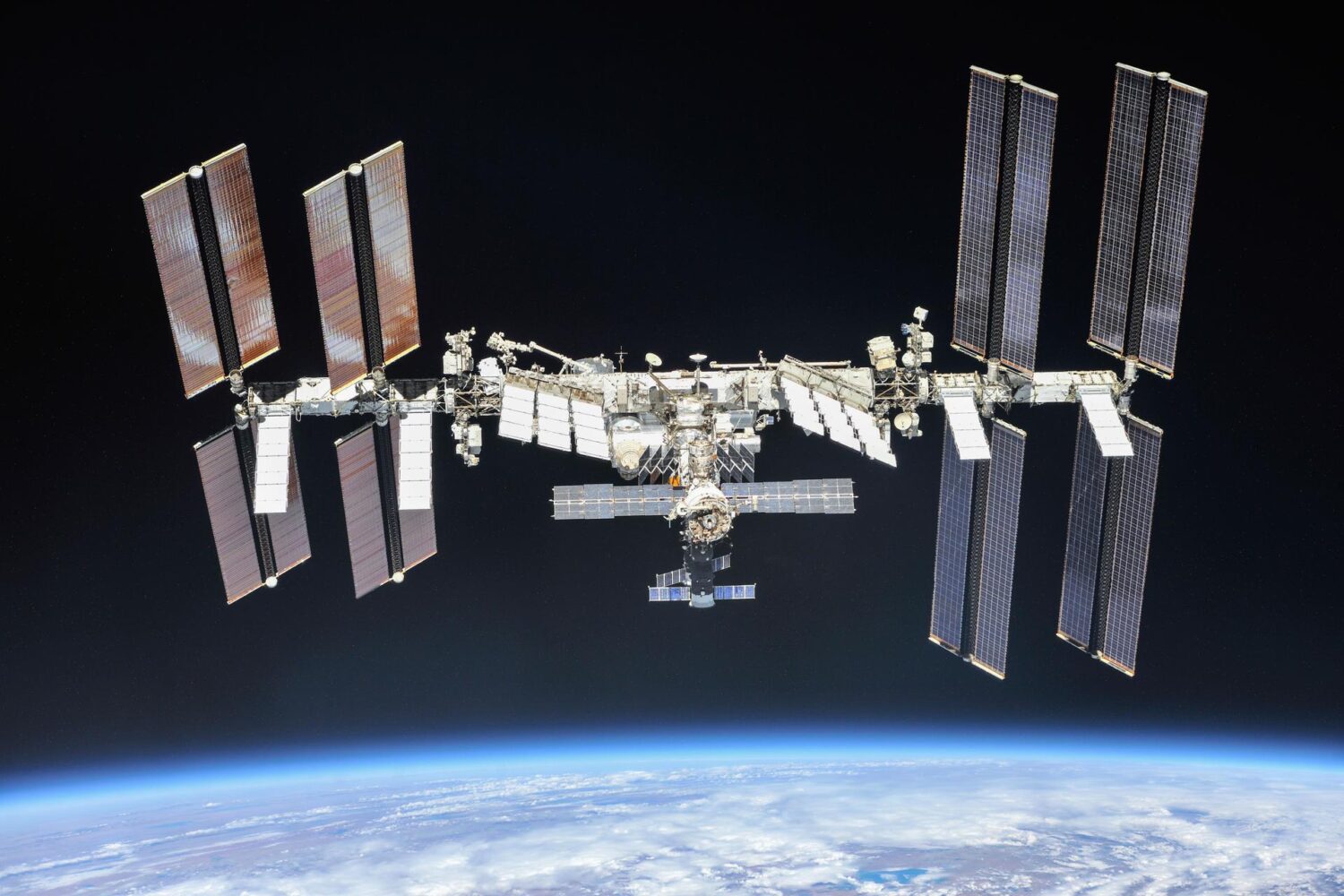 Is it possible for SpaceX to deorbit the ISS? A Coming Exam Might Be the Initial Step