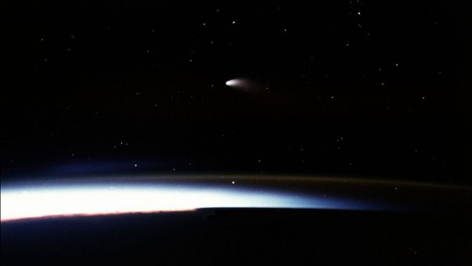 How comet Hale-Bopp may shed light on the origins of life on Earth — and possibly elsewhere.