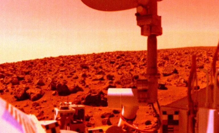 Scientist Claims NASA Lander May Have Unintentionally Destroyed Life on Mars