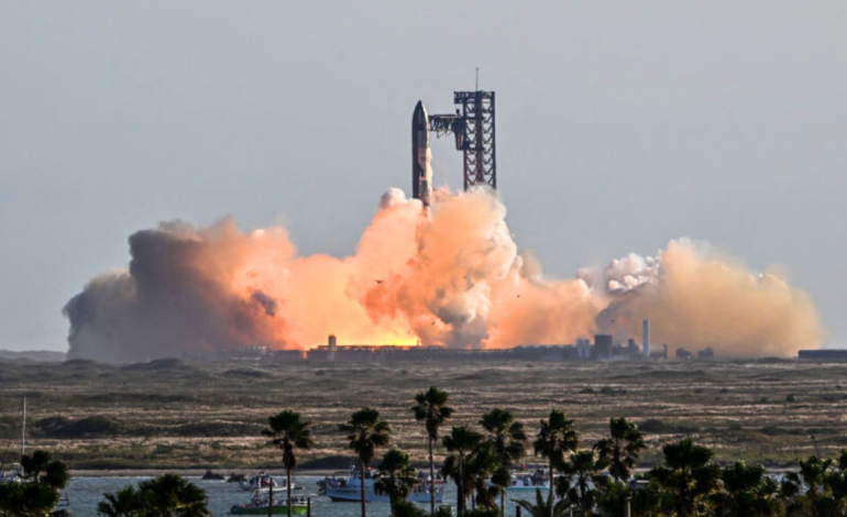 SpaceX’s sixth Starship test flight was successful, even though the booster catch was abandoned.