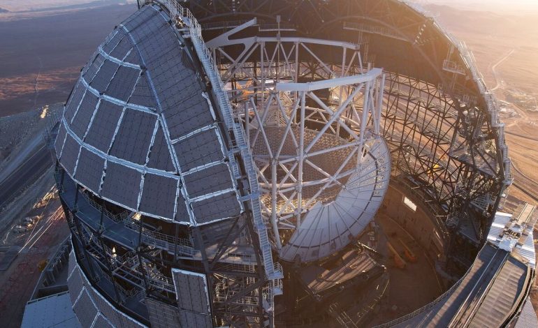 A massive telescope being constructed in the desert: The largest telescope in the world takes shape (photo)